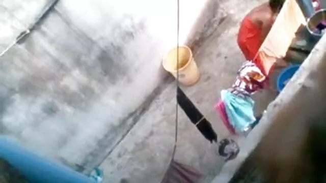 लेडी कैम पर उसकी चूत पर 2 वाइब्स का उपयोग इंग्लिश मूवी सेक्सी मूवी करती है