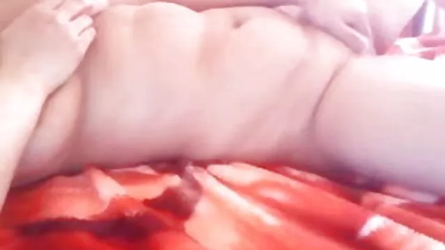 रेडहेड क्यूट मुगा डिल्डो के साथ उसकी योनी को डुबोता है इंग्लिश पिक्चर सेक्सी मूवी