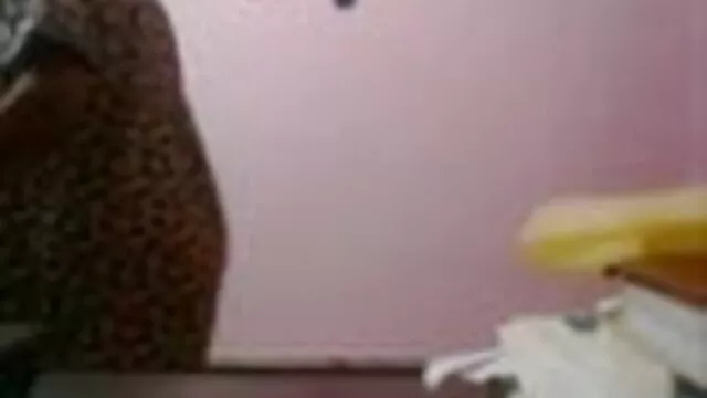 कार्मेला बिंग उसके स्तन के बीच सेक्सी इंग्लिश मूवी मुर्गा प्यार करता है