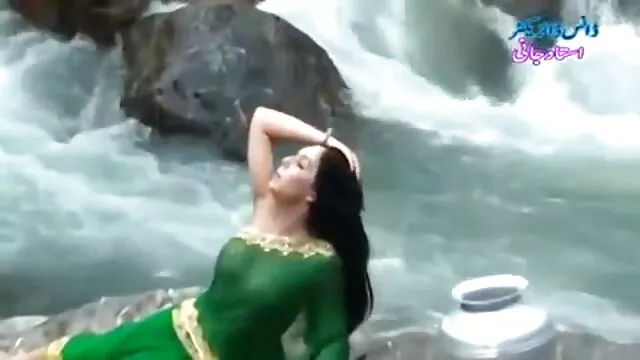 एमआईएलए दोपहर मुबारक द्वितीय सेक्सी मूवी वीडियो इंग्लिश