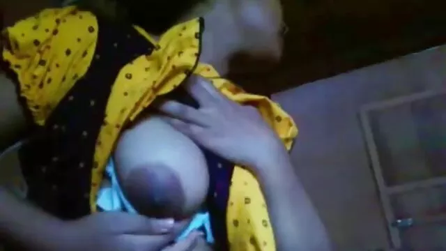 ब्रेज़र्स - एलेक्सिस मुनरो रसोई हिंदी सेक्सी मूवी इंग्लिश में गड़बड़ हो जाता है