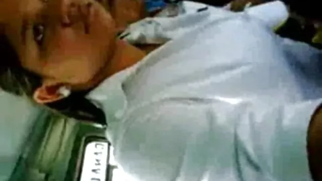 खूबसूरत फ्रेंच इंग्लिश सेक्सी मूवी वीडियो में गर्ल ने MMF में दिए निर्देश