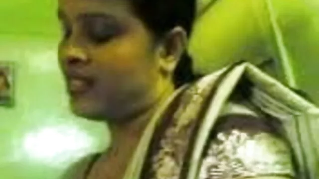 हैक किया गया लैपटॉप इंग्लिश सेक्सी मूवी का दृश्य - गोरा