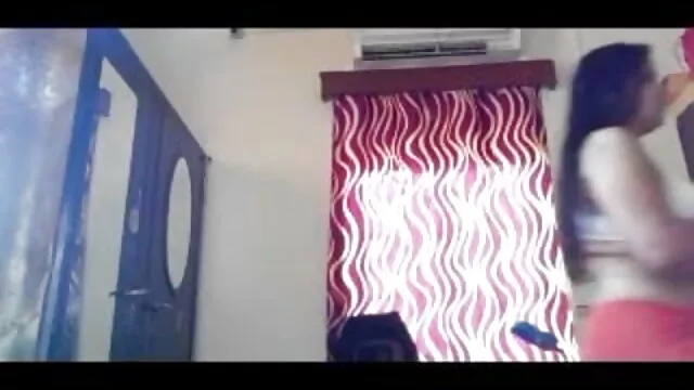 बड़े स्तन के साथ इंग्लिश सेक्सी फिल्म मूवी सुनहरे बालों वाली स्तन और लाइव कैम पर संभोग सुख है