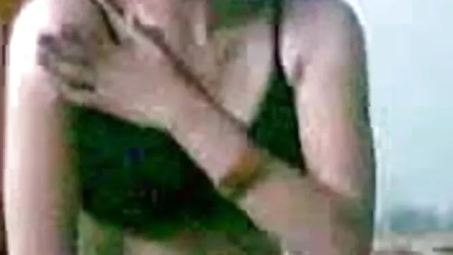 हैप्पी-हैप्पी सेक्सी बीएफ इंग्लिश फिल्म मसाज
