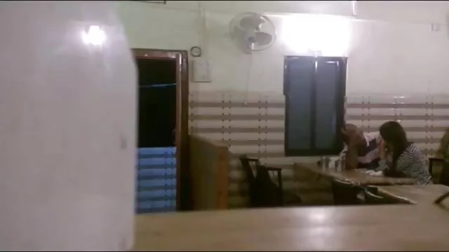 MiYYme स्पाइस मूवी सेक्सी इंग्लिश फिल्म बनाम चार्ली मैक