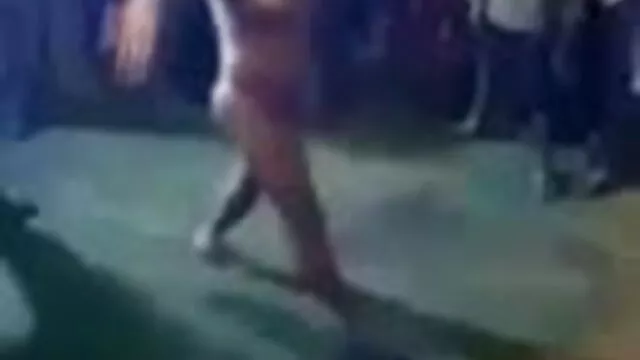 PLATFORMS कोको सेक्सी हॉट इंग्लिश मूवी में EBONY SLUT