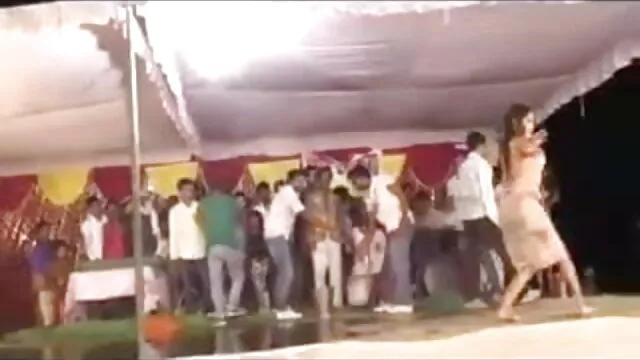 MMV फिल्म्स जर्मन सुपर स्टार डॉली गोल्डन एक blowjob देता है इंग्लिश सेक्स मूवी इंग्लिश सेक्स