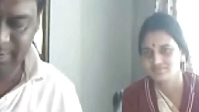 11 इंच का लंड मेरी चूत को फैला इंग्लिश में सेक्सी मूवी कर क्रीमपाइ छोड़ रहा था