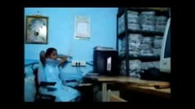 MMVFilms गोल-मटोल परिपक्व पत्नी एक इंग्लिश सेक्सी मूवी इंग्लिश अच्छी क्रीमपाइ प्यार करती है