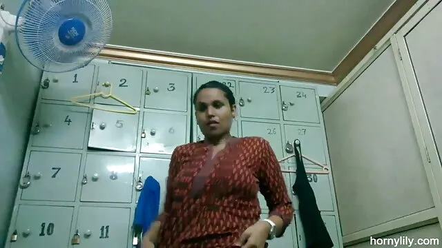 बॉस सेक्सी हॉट इंग्लिश मूवी प्रभारी है