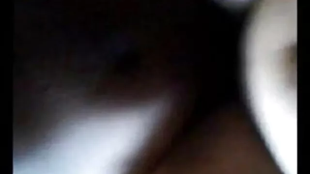 Footjob जैसे मूवी सेक्सी इंग्लिश फिल्म चश्मे में Nerdy लड़की